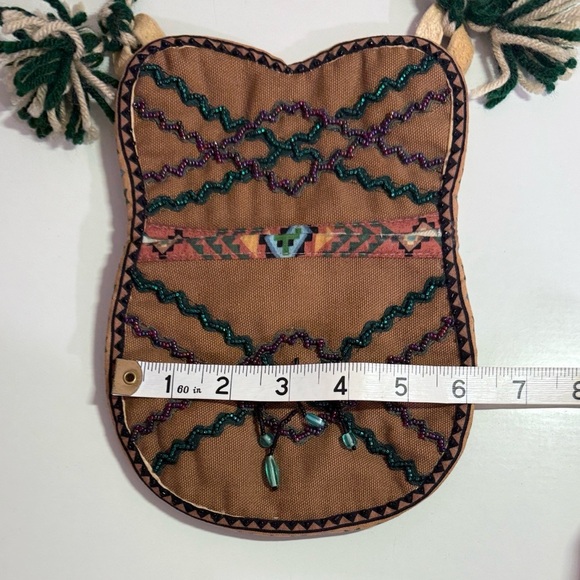 CANVAS BEADED BULLET BAG/SMALL PURSE MADE IN THE CREE NATION OF MISTISSINI! - Picture 8 of 8